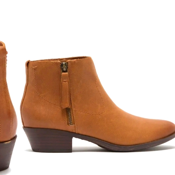 Lucky Brand Ankle Bootie - Picture 1 of 3